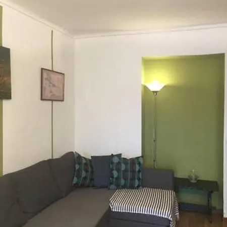 Apartment With 2 Bedrooms In Torino With Wonderful Mountain View Balcony And Wifi 92 Km From The Slopes Apartamento *
